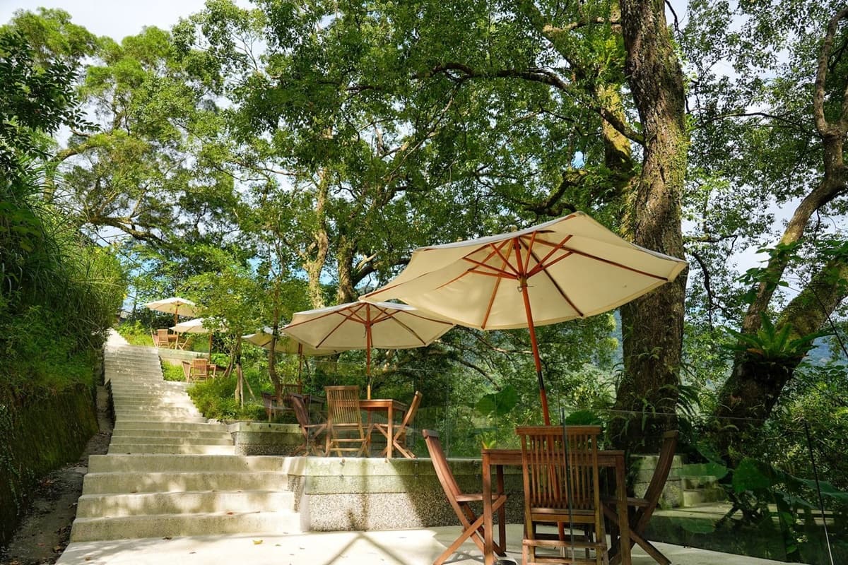 新北烏來最美湯屋！泰雅家屋結合日系禪風，邊泡湯邊賞無邊際山景