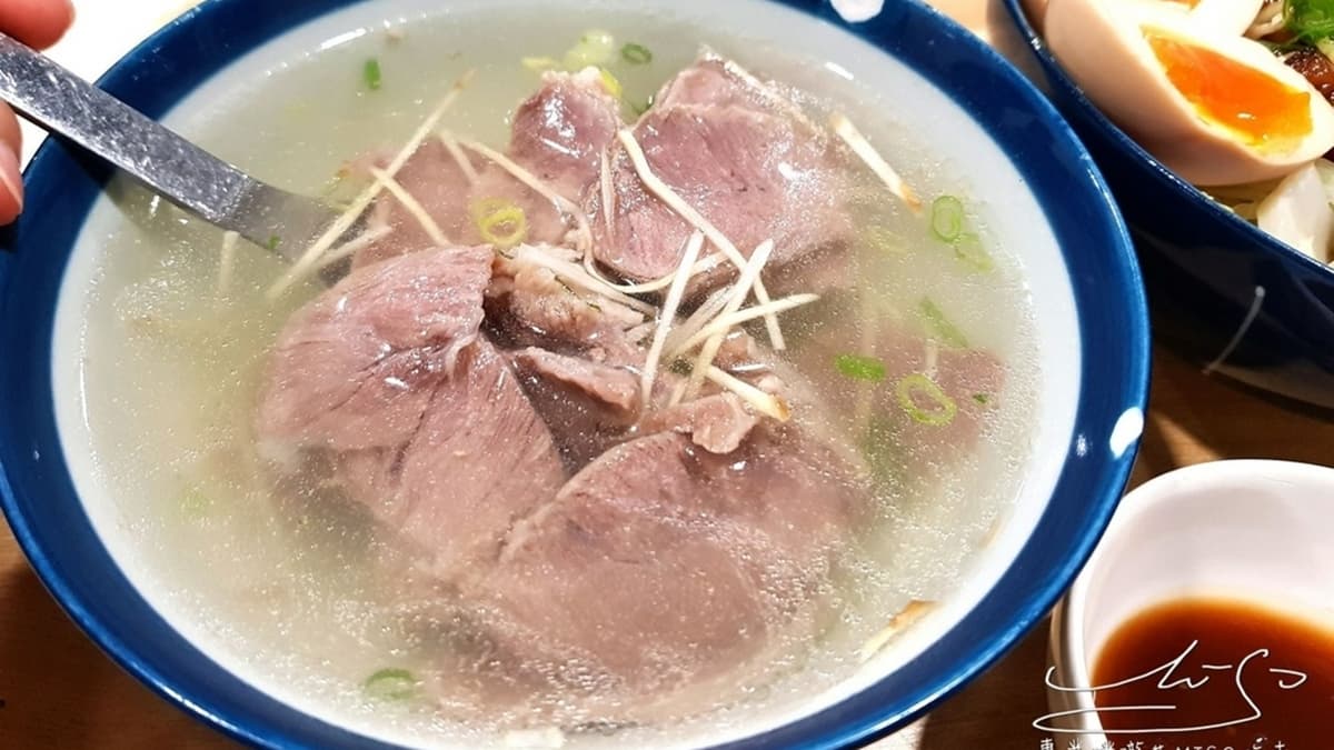 「不胖瘦肉湯」裡面的肉片超級多，吃起來鮮嫩無比。（圖片來源：專業噗嚨共Miso吃走）