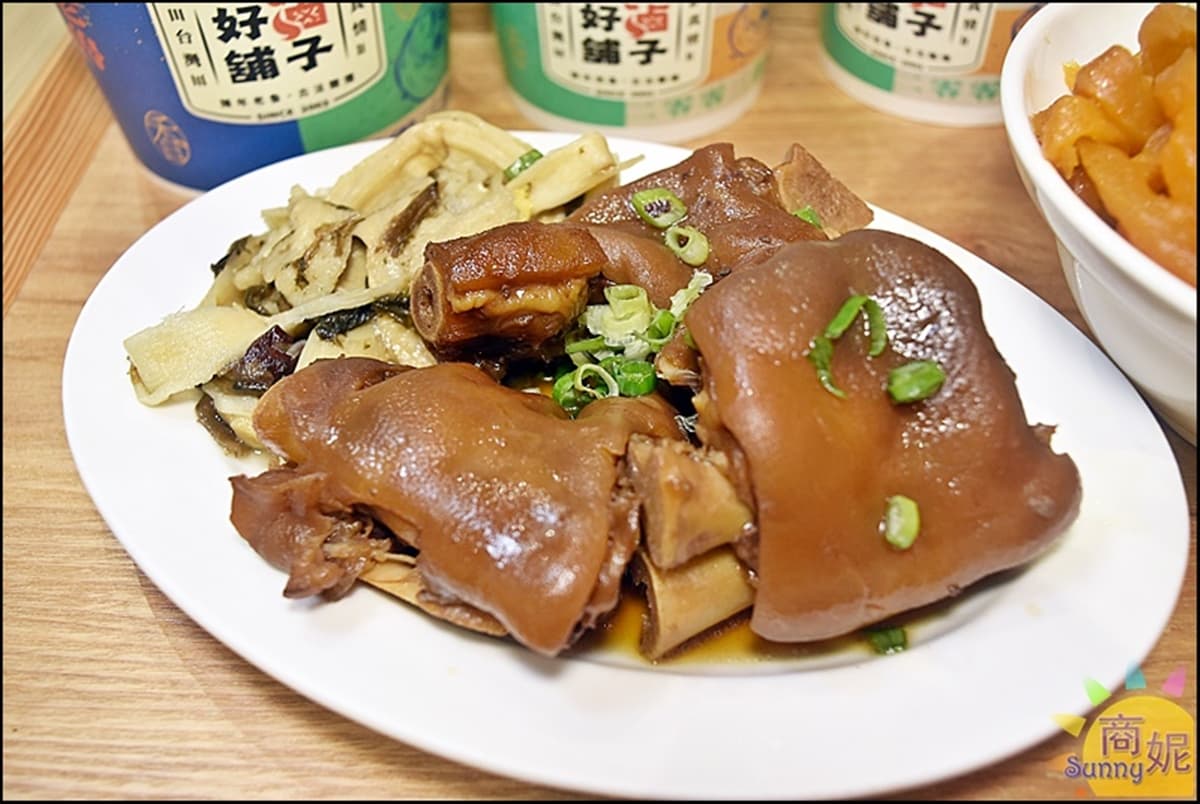 【新開店】台中唯一「滷味吃到飽自助吧」！套餐139元起，雞湯、小菜無限續