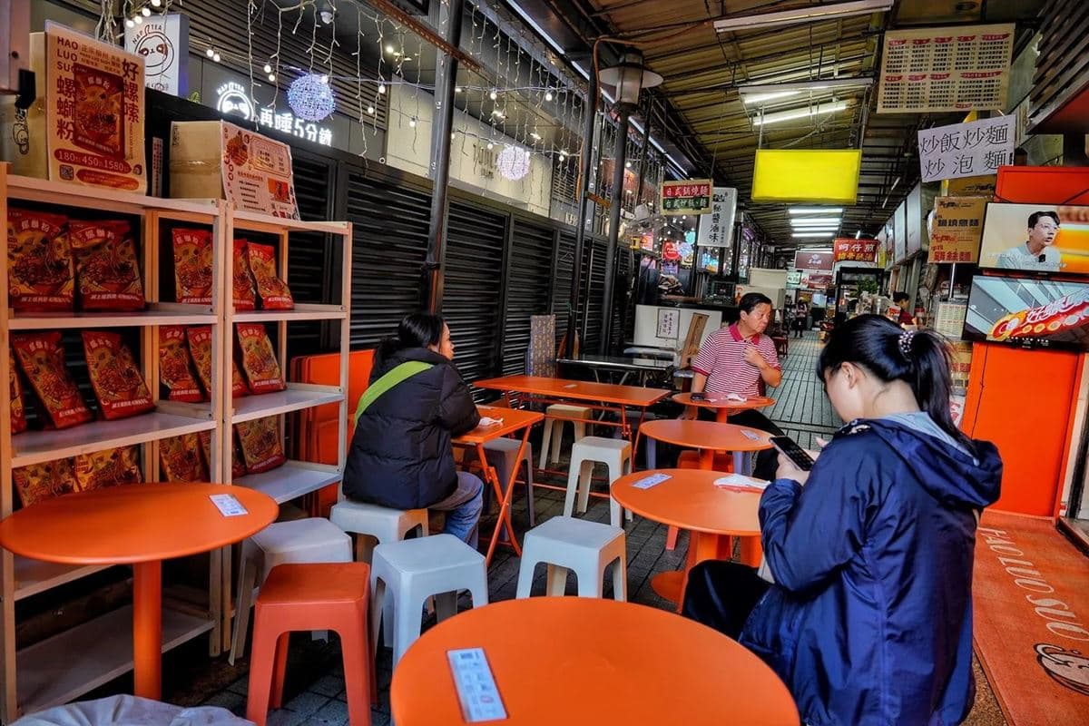 柳州30年「正宗螺螄粉」跨海來台！首店插旗桃園，鮮鹹湯頭香辣唰嘴