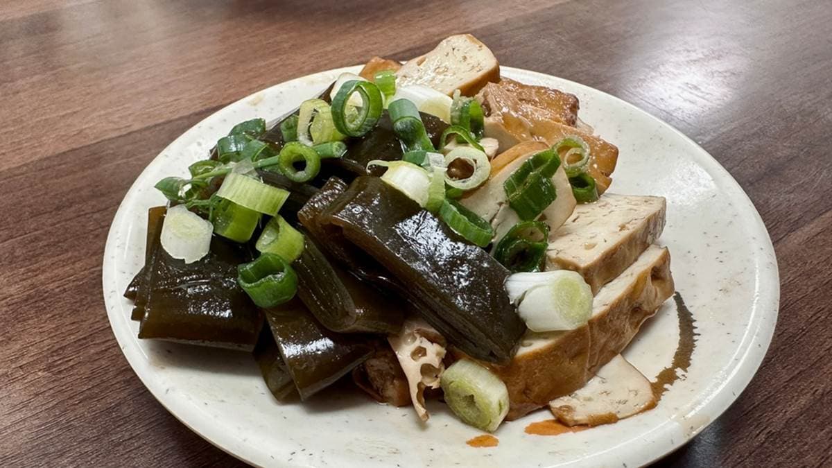 小菜滿便宜的，可以自己挑選組合，口味也不會太重。（圖片來源：洋洋的吃喝玩樂）