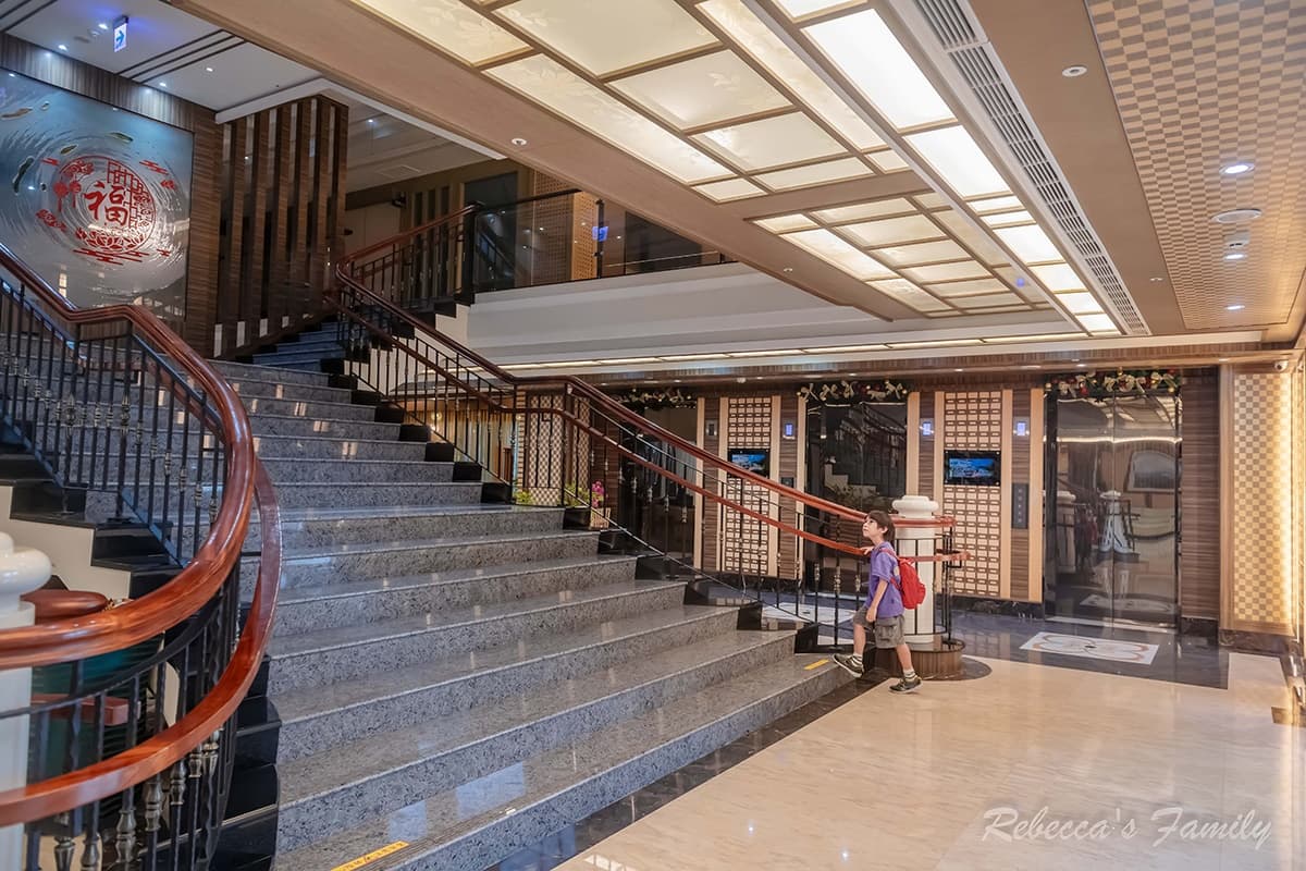 爽玩百坪遊樂場、泡星空溫水SPA！南投埔里「最強親子飯店」開箱