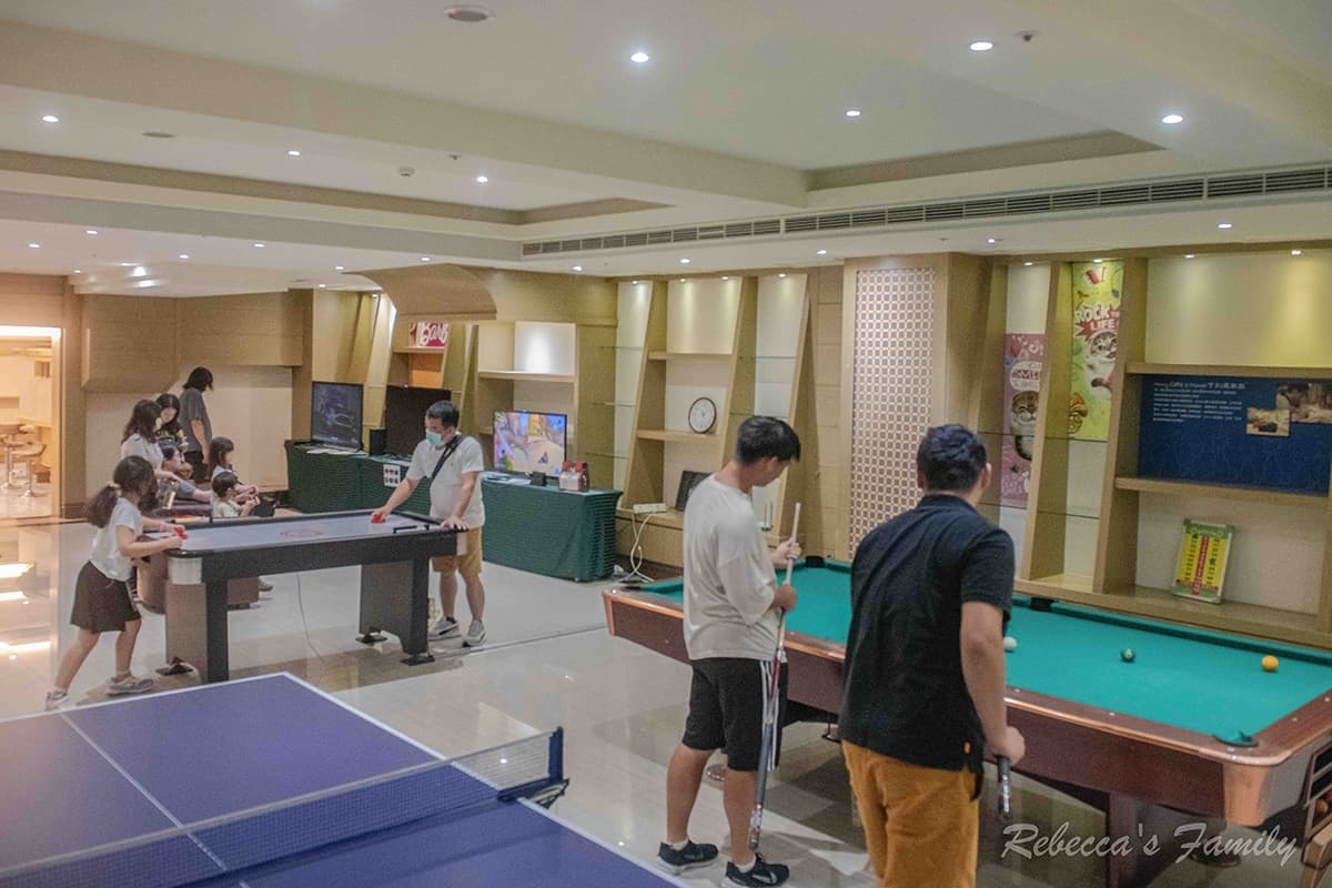 爽玩百坪遊樂場、泡星空溫水SPA！南投埔里「最強親子飯店」開箱