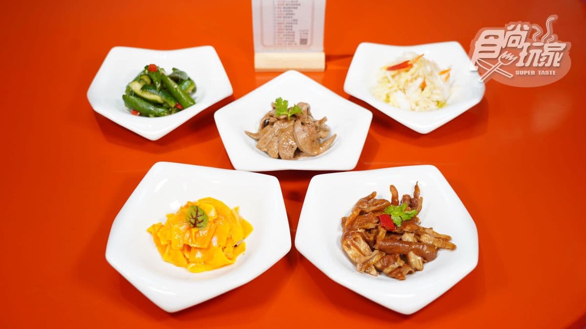 寧夏夜市「隱藏版辦桌」！免排隊吃遍20名攤，集合老字號、排隊店飽到天靈蓋