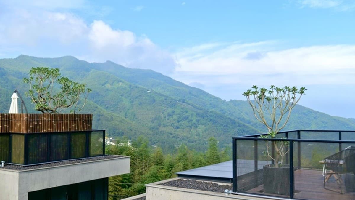 溪頭最貴民宿開箱!睡祕境Villa樓中樓,爽嗑無菜單料理、泡無邊際泳池 溪頭最貴民宿開箱!睡祕境Villa樓中樓,爽嗑無菜單料理、泡無邊際泳池