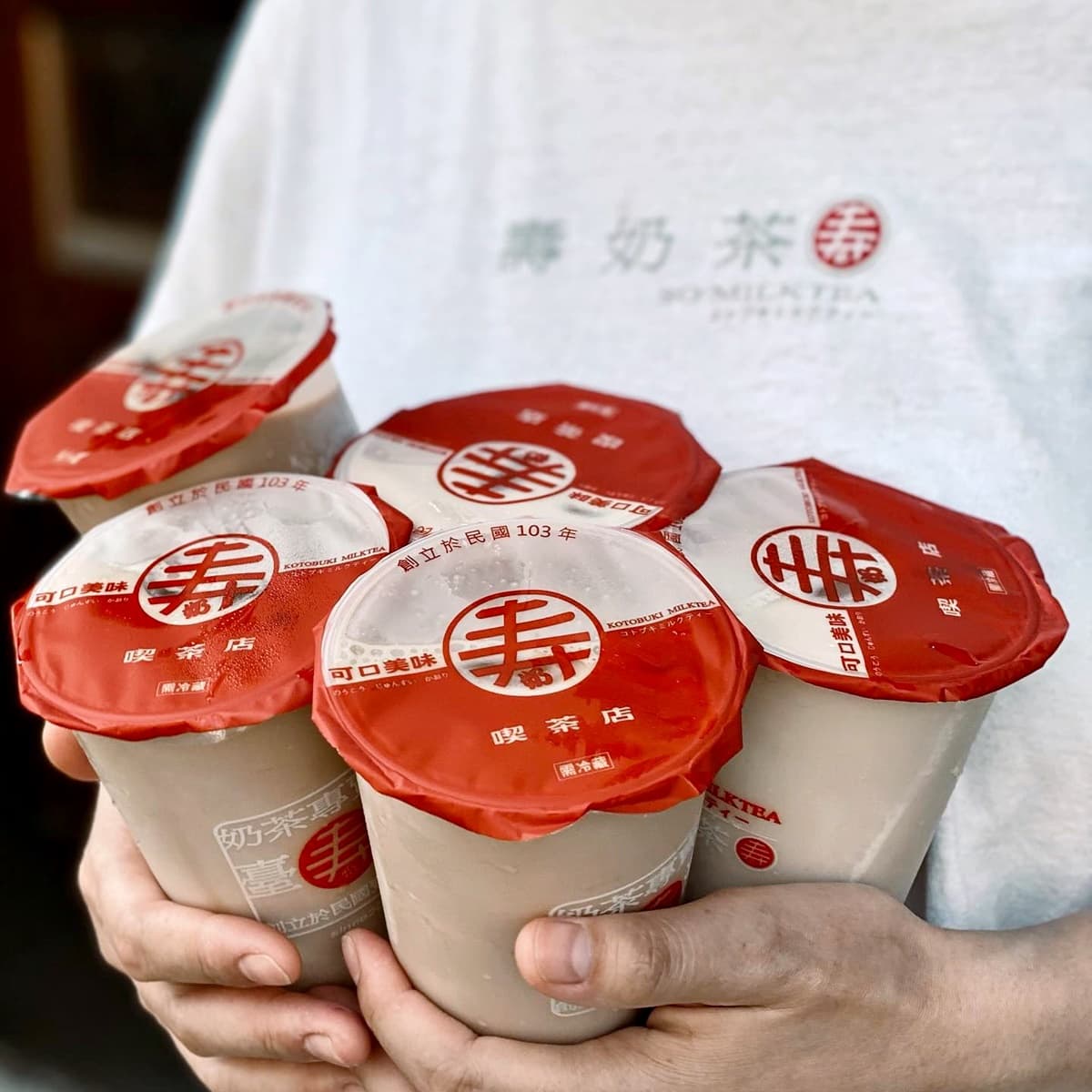 ２大台南茶飲北上！最火奶茶專賣店「壽奶茶」雙北都有，最美茶行登陸赤峰街