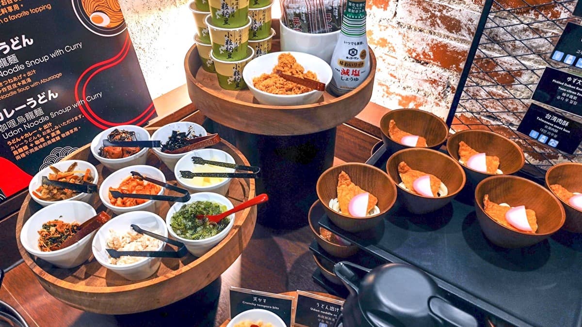 自助早餐融合台味與日式料理。（圖片來源：捷絲旅）