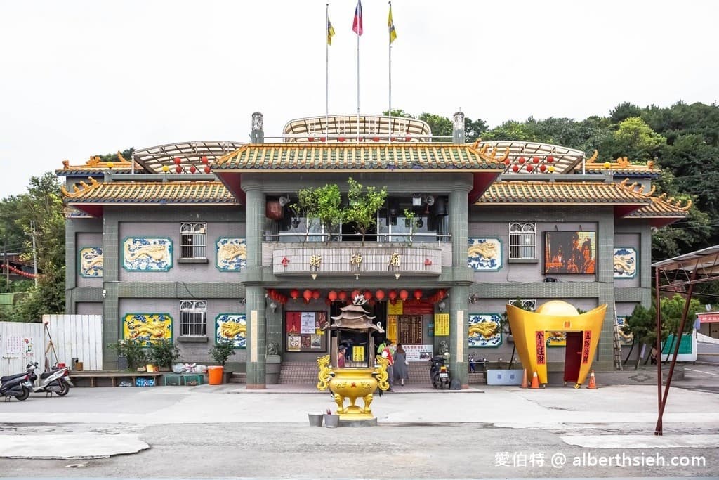 挑戰新北最美婚禮教堂！金山凱悅第３季開幕，爽泡140坪溫泉、嗑片鴨Buffet