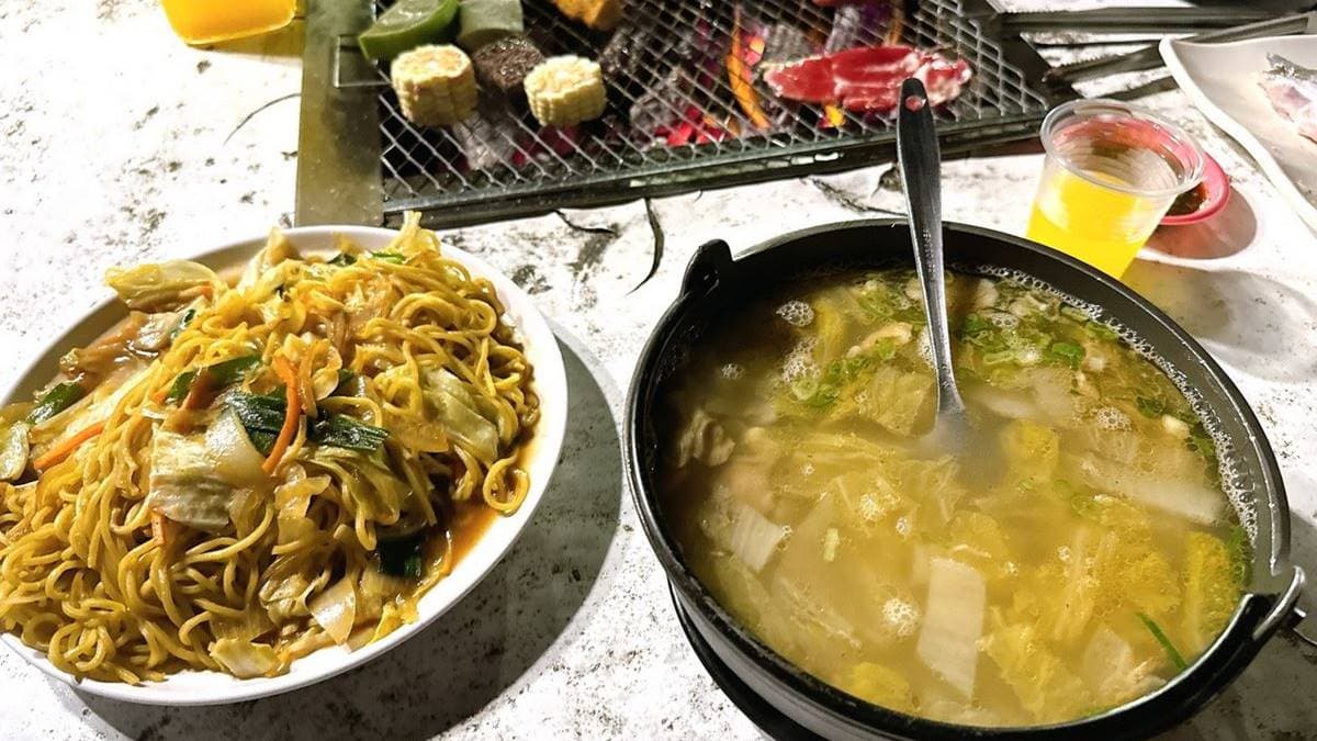 吃到飽包含白飯、炒麵、湯類、熟食炸物，加上飲品都是無限供應。（圖片來源：猴屁的異想世界）