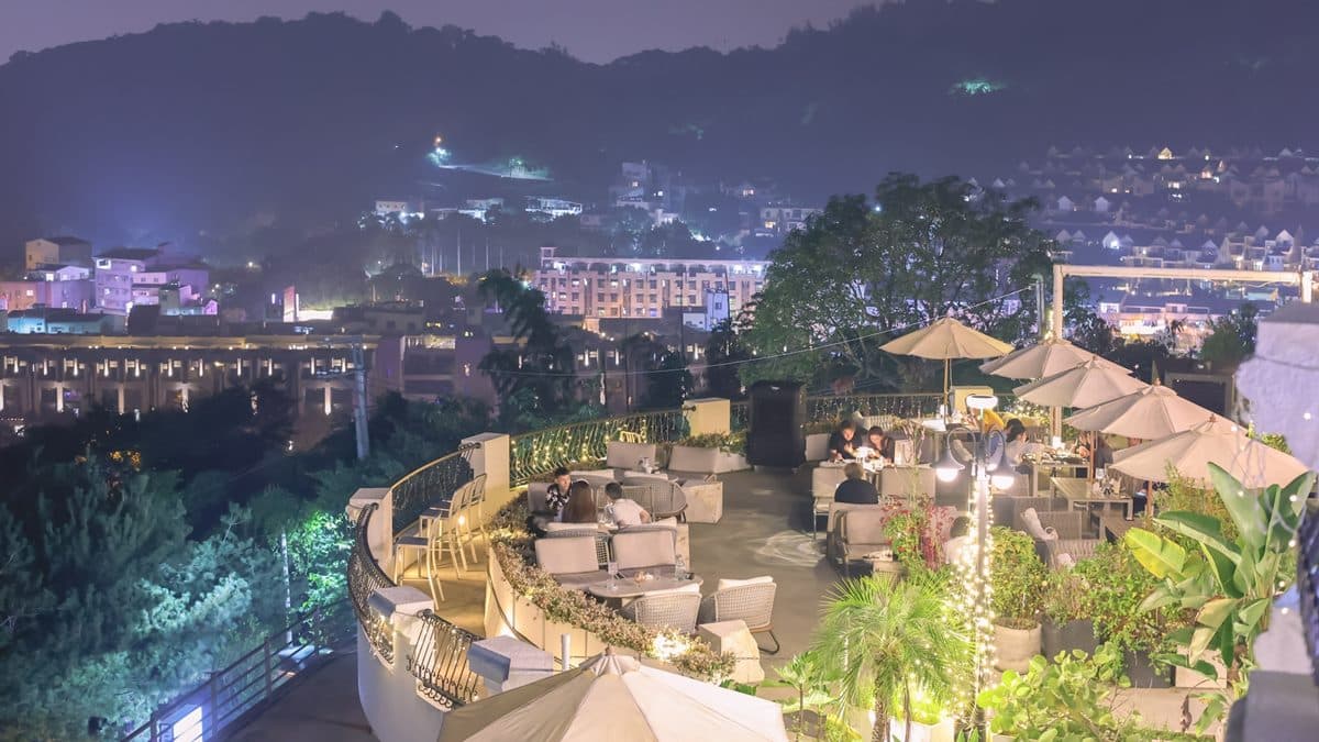 「眺高STAY WITH MOUNTAIN」位置接近大坑風景區。（圖片來源：黑皮的旅遊筆記）