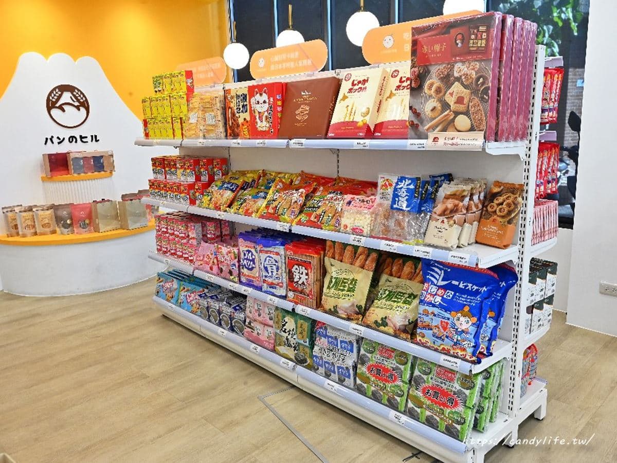 55元爽吃草莓甜點！超夯爆漿圓可頌、香酥牛奶棒都必搶，期間限定優惠快衝