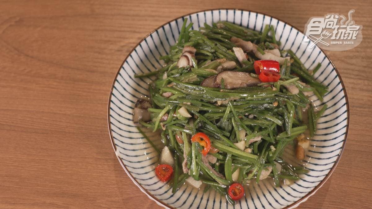 這裡也有賣「水蓮炒肉絲」，是熱炒常見的餐點。