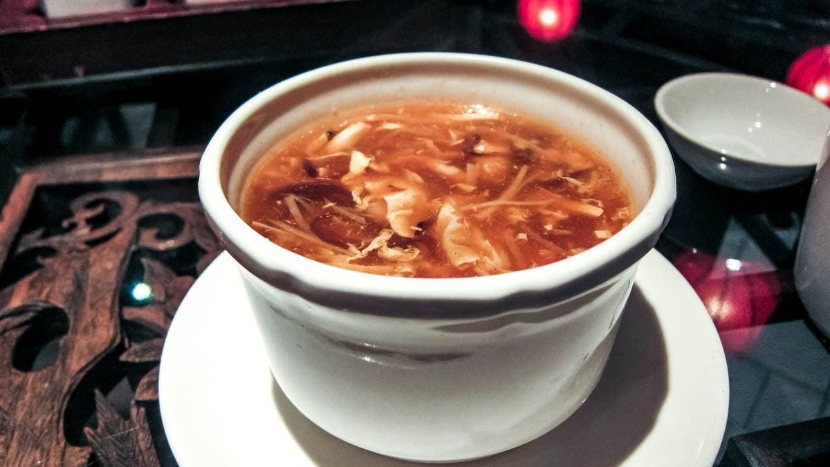 酸辣湯的酸味表現突出。（圖片來源：妮喃小語）