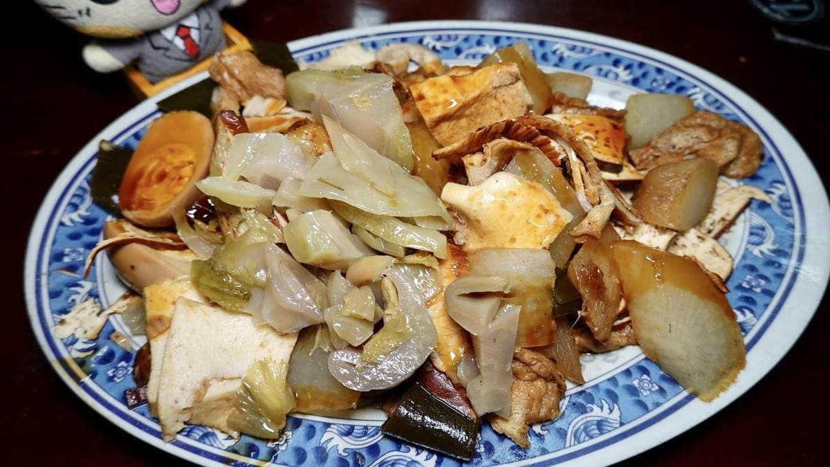 熱騰騰的滷味也是人氣必點。（圖片來源：貓大爺部落格）