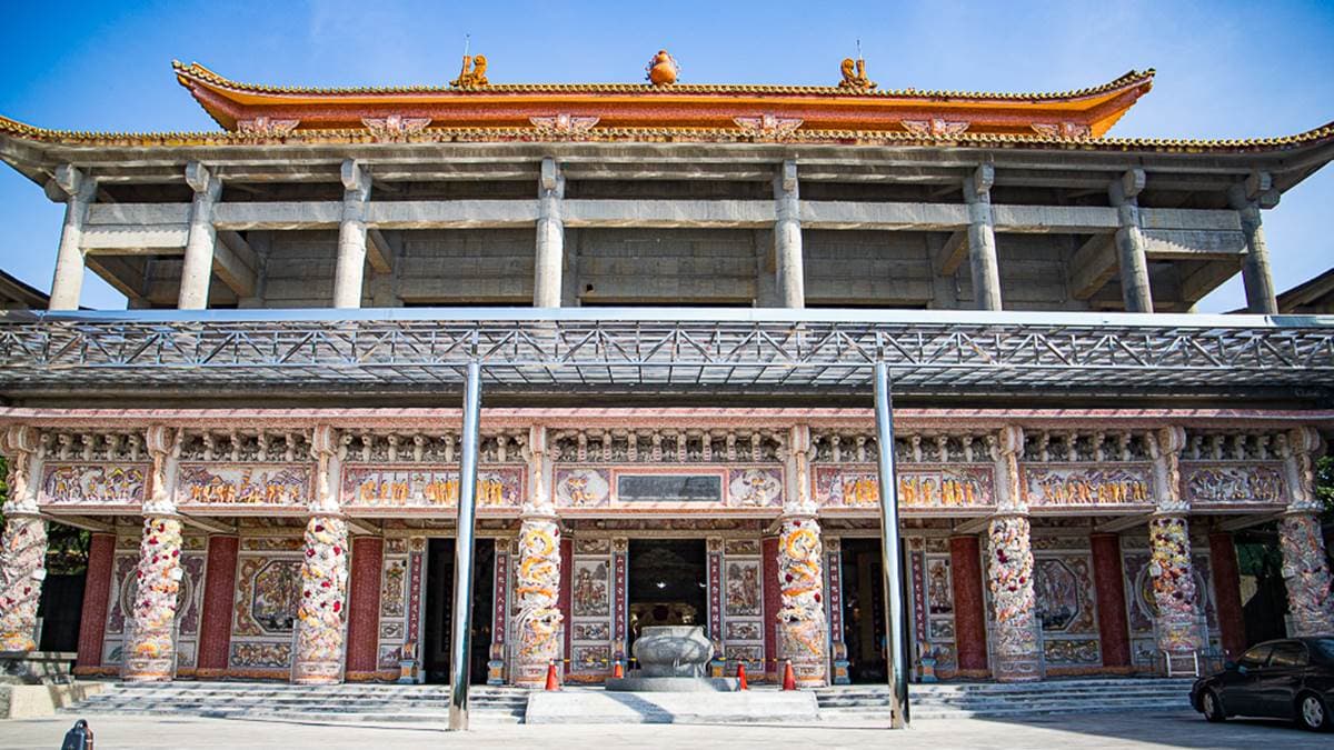 「台灣珊瑚貝殼廟」位在新北市石門區。（圖片來源：史努比遊樂園）