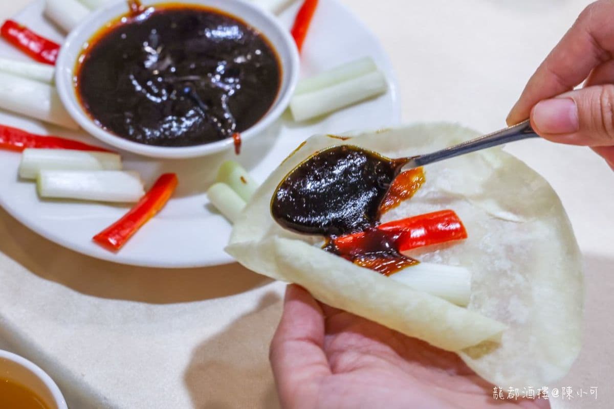 集點免費送烤鴨!網推「台北最強烤鴨餐廳」是這家,超難訂位想吃看運氣 集點免費送烤鴨!網推「台北最強烤鴨餐廳」是這家,超難訂位想吃看運氣