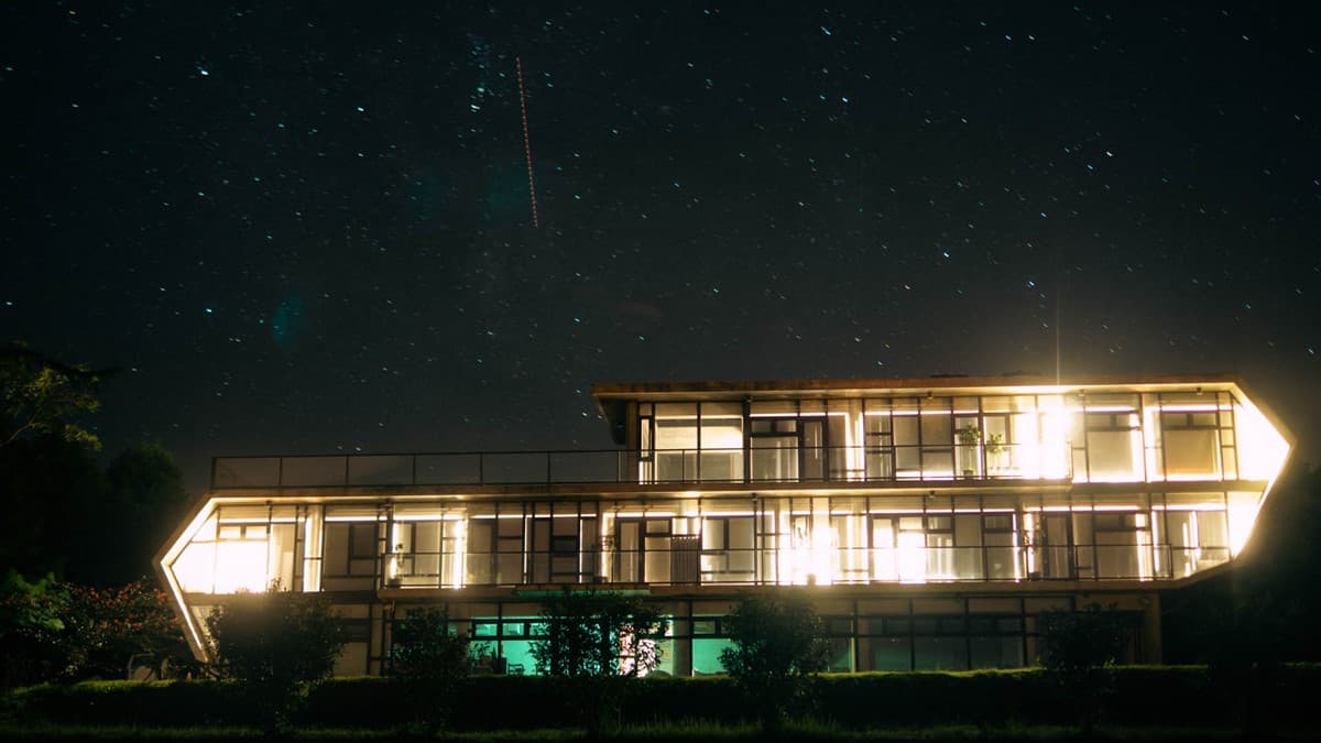 晚上走出民宿就能看到大片星空。（圖片來源：黑皮的旅遊筆記）