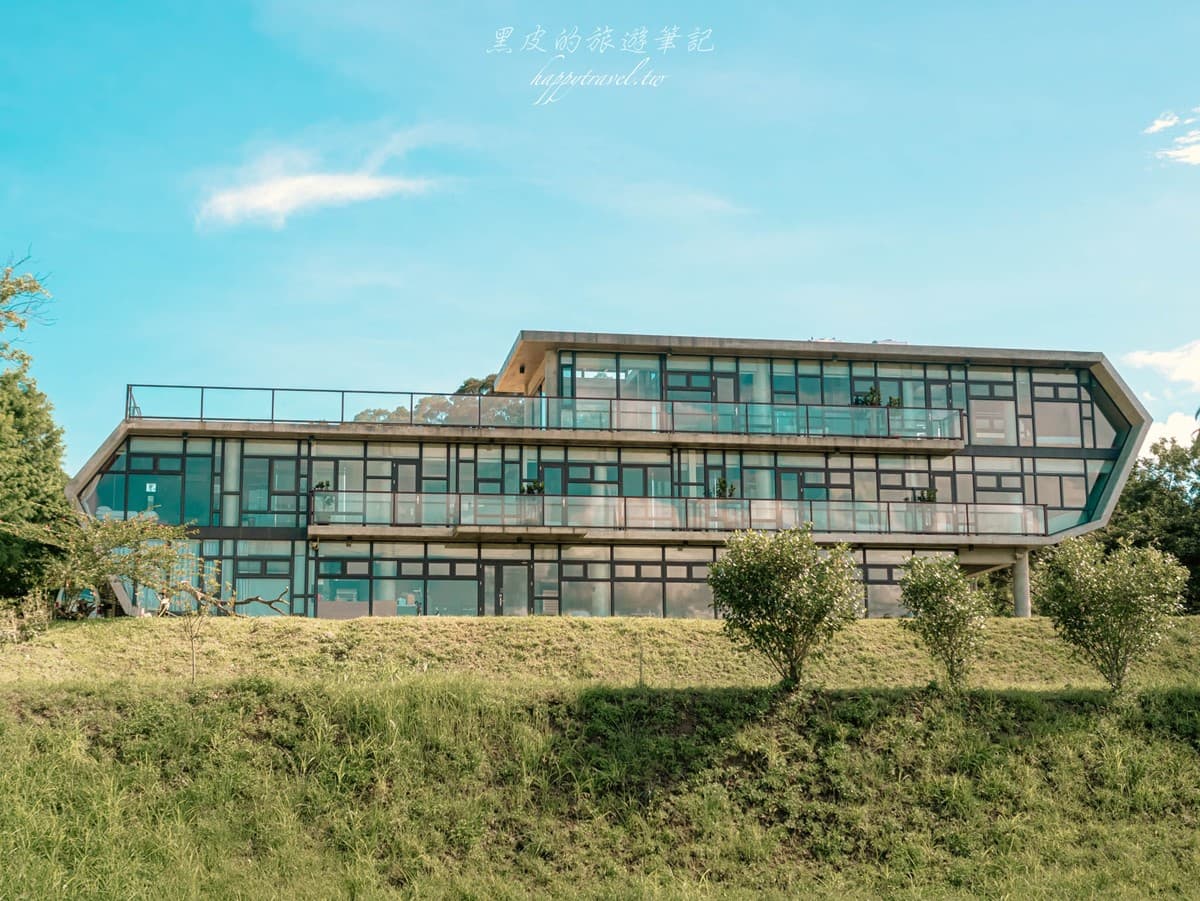 入住玻璃屋享無死角美景!開箱花蓮清水模民宿,入夜肉眼就能看到銀河 入住玻璃屋享無死角美景!開箱花蓮清水模民宿,入夜肉眼就能看到銀河