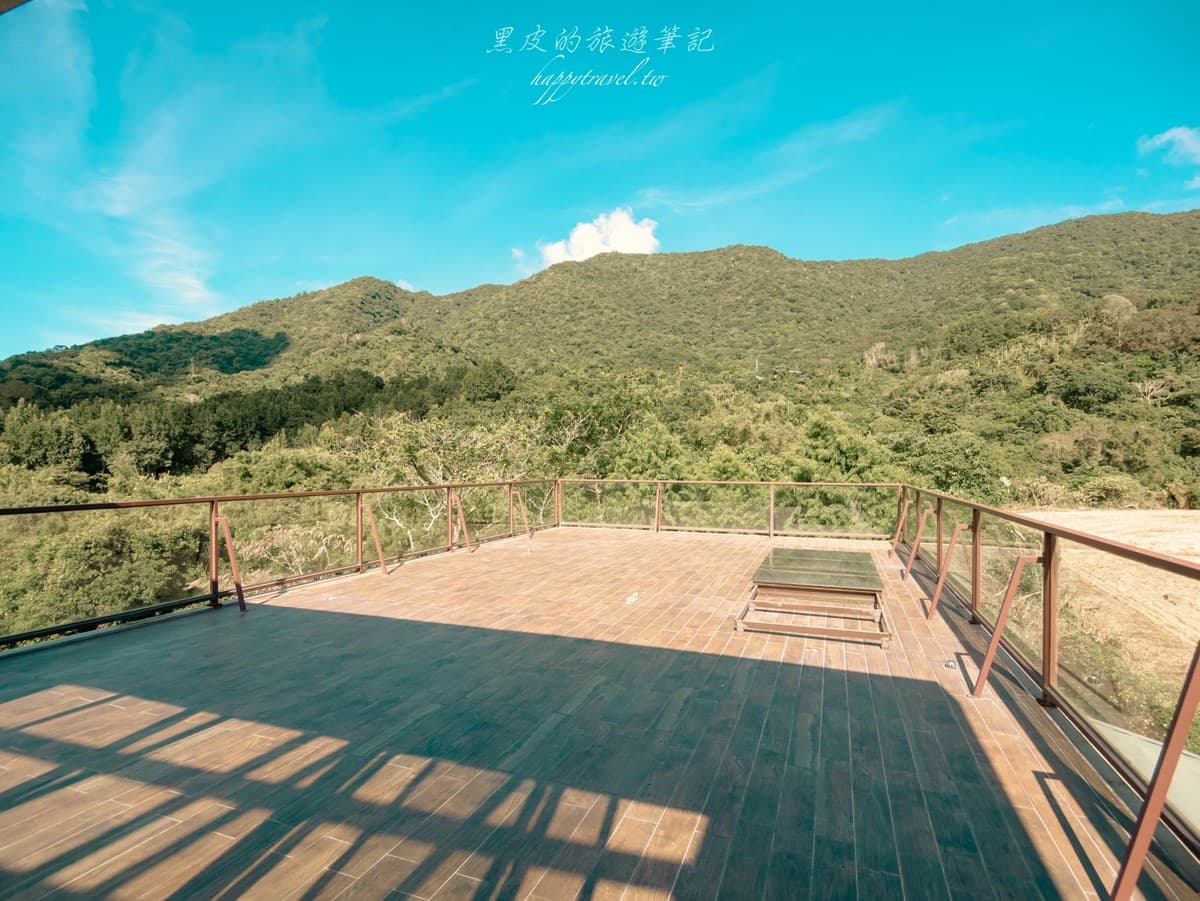 入住玻璃屋享無死角美景!開箱花蓮清水模民宿,入夜肉眼就能看到銀河 入住玻璃屋享無死角美景!開箱花蓮清水模民宿,入夜肉眼就能看到銀河