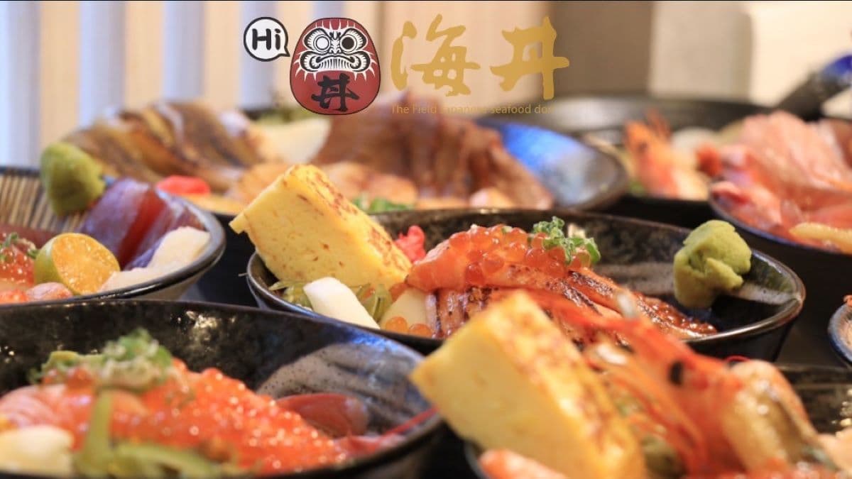 餐點以各式日式海鮮丼飯為主，丼飯皆附贈味增湯。（圖片來源：海丼海鮮丼飯）