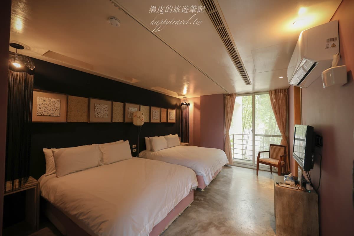 睡在山林包圍中!宜蘭絕美「挑高玻璃屋」民宿,包棟爽烤肉、打麻將 睡在山林包圍中!宜蘭絕美「挑高玻璃屋」民宿,包棟爽烤肉、打麻將