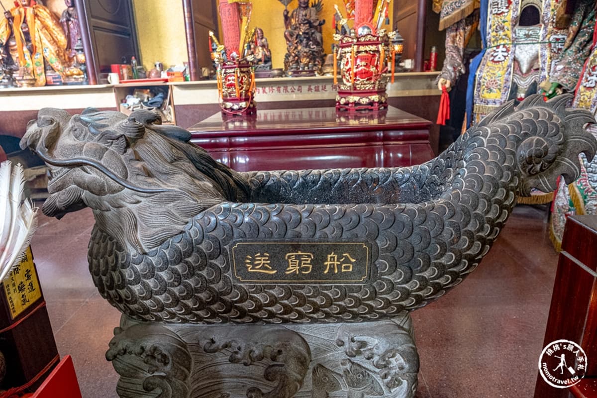 全台唯一「迎富送窮廟」！最靈驗參拜流程：３步驟送走窮氣、必求五路招財錢