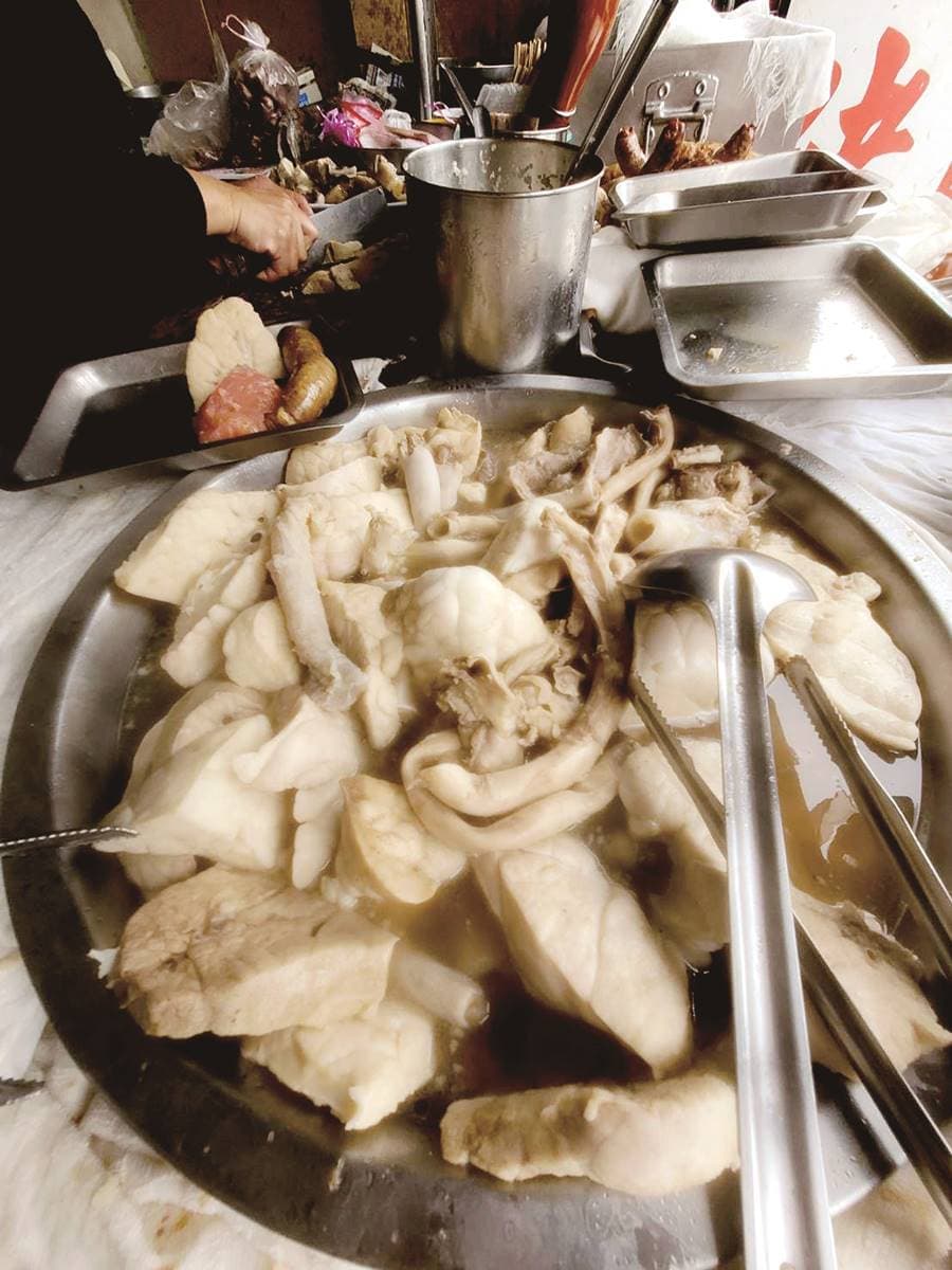 嘉義地表最強早餐！嘉南才有「隱藏版黑白切」，超少見「豬肺糕」來這吃