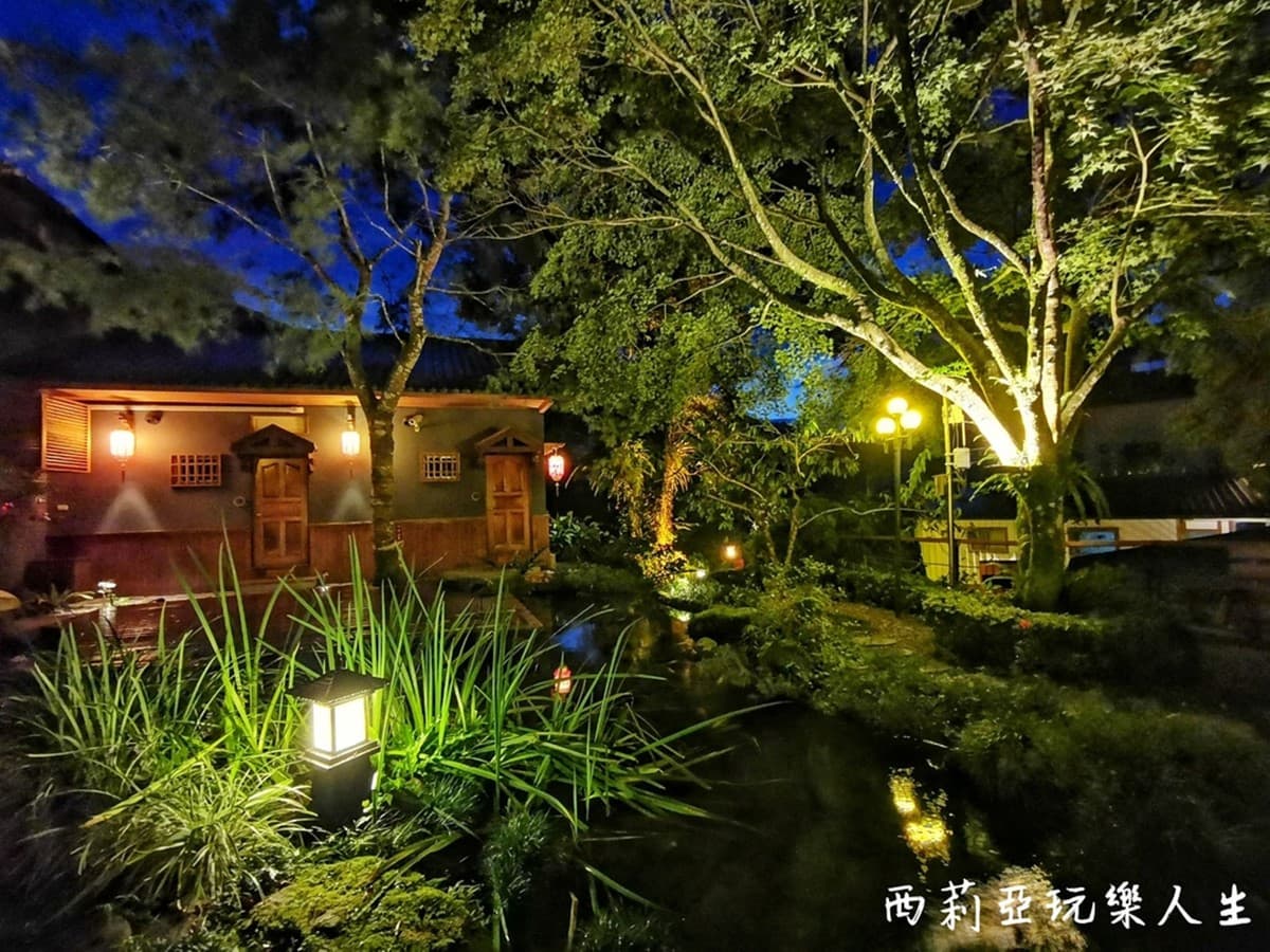 獨享室內外雙浴池!溪頭「長城風」絕美小木屋,爽泡足湯、提燈夜遊 獨享室內外雙浴池!溪頭「長城風」絕美小木屋,爽泡足湯、提燈夜遊
