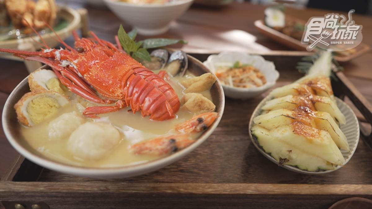 「龍蝦海鮮叻沙麵」是限量的，叻沙的味道很濃郁。