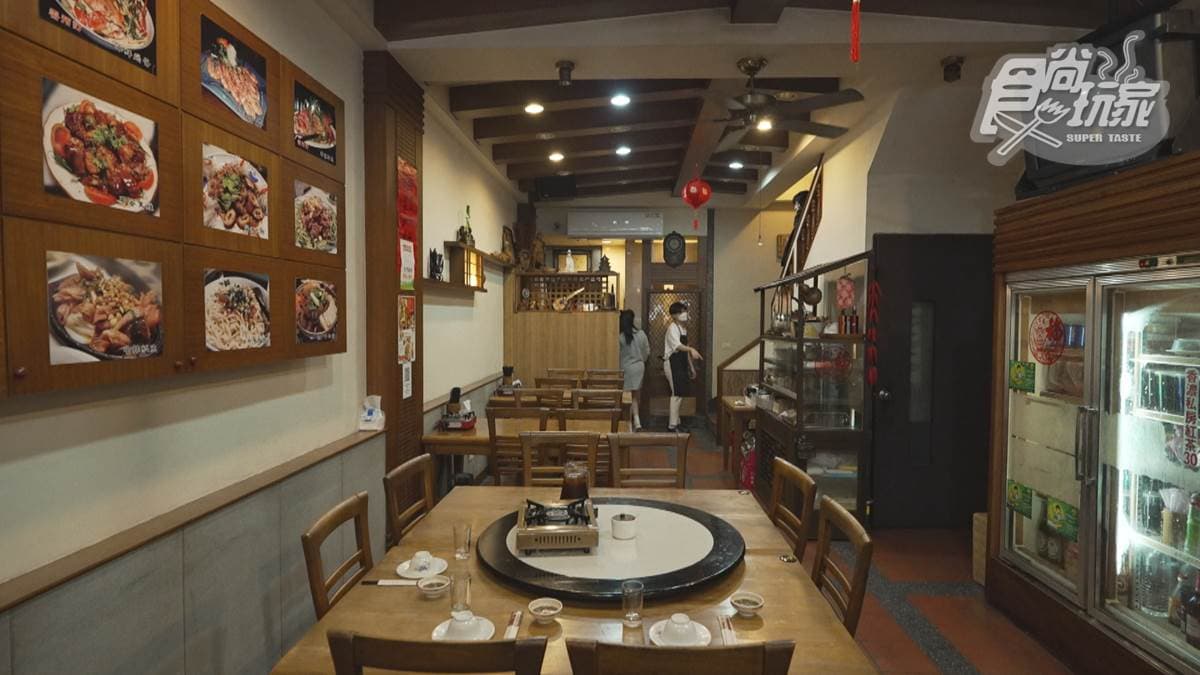「小毛牛肉麵」不只在地人愛吃，許多遊客吃過也說讚。