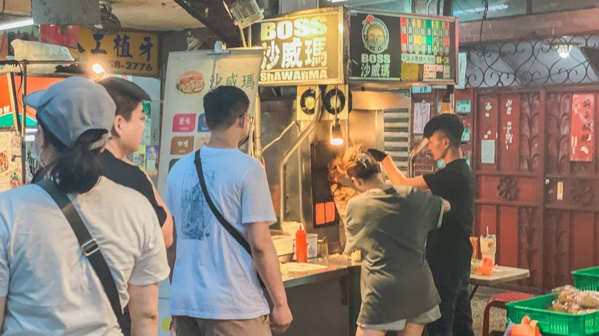 人氣頗高的「BOSS沙威瑪」有９種口味可任選。（圖片來源：小咪ma．吃喝玩樂趣）