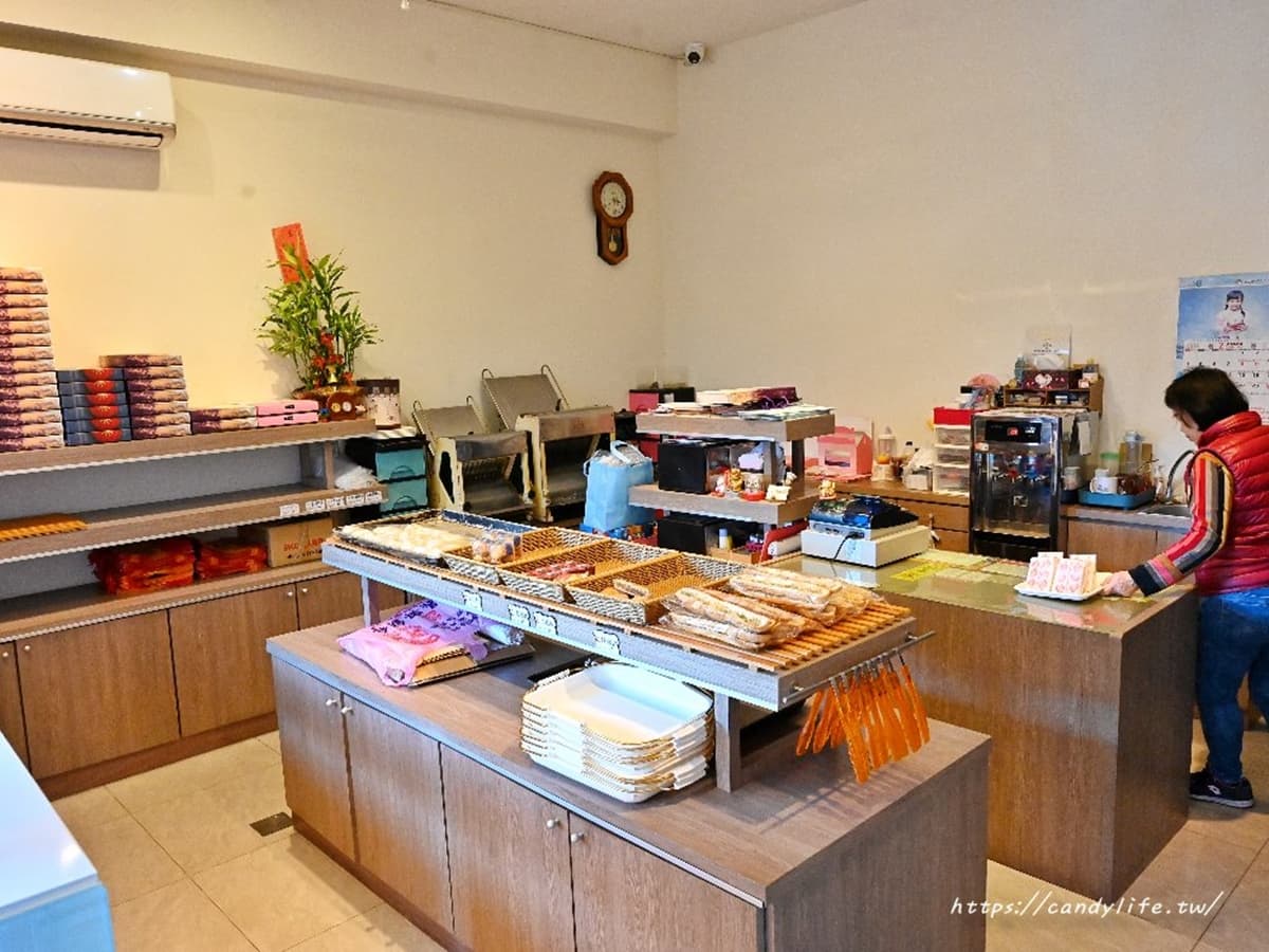 免跑彰化洪瑞珍！台中「爆餡草莓三明治」只要50元，超低調隱藏版地點曝光