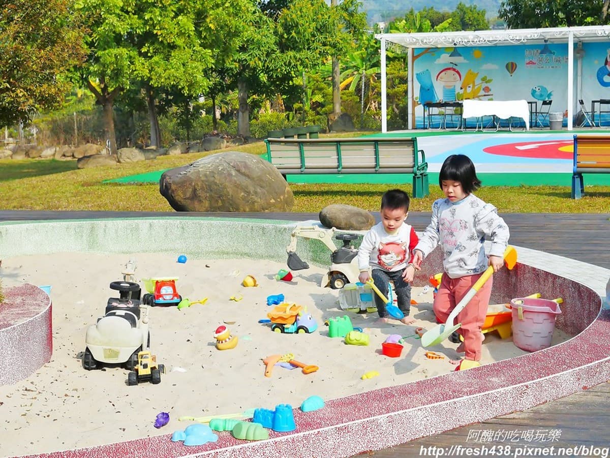嘉義最強親子旅店!房內爽滑城堡溜滑梯,免費迪士尼扮裝、房前就能BBQ 嘉義最強親子旅店!房內爽滑城堡溜滑梯,免費迪士尼扮裝、房前就能BBQ