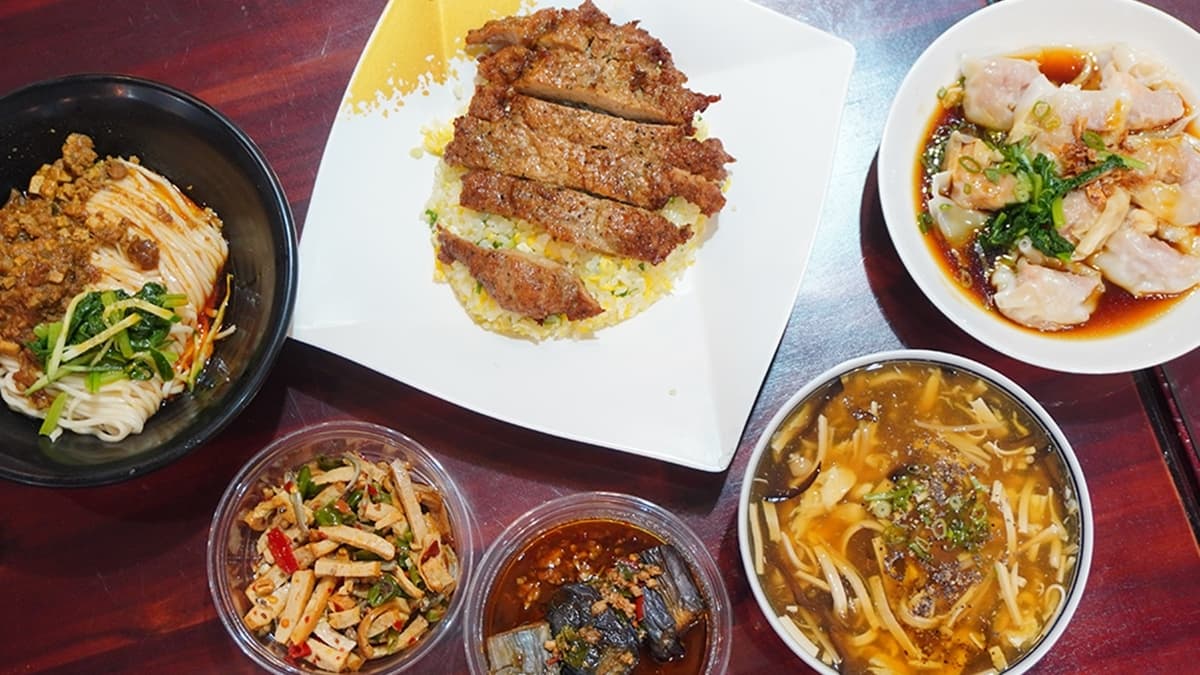 菱東方麵食館
