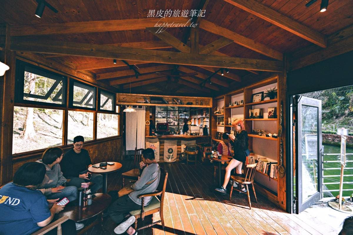 【新開店】昭和風祕境藏日月潭森林！落羽松湖畔座位美翻，山泉水咖啡超甘甜
