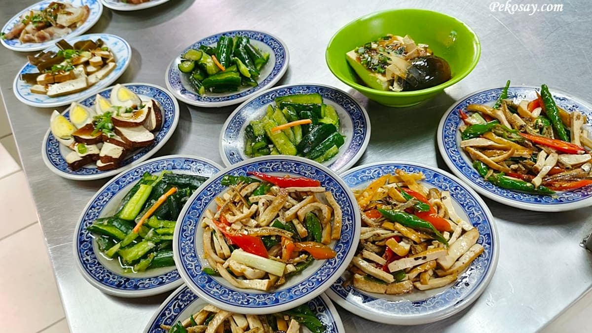 店裡提供現點現切的滷味和小菜。（圖片來源：PEKO の Simple Life）