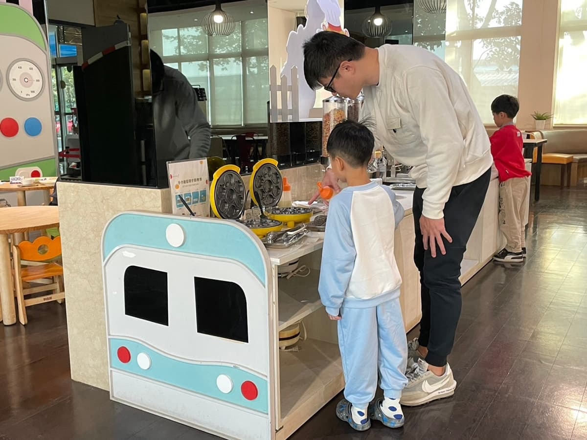 【獨家】送4000元賽車樂園＋動物園門票！高雄親子飯店加碼小孩免費住
