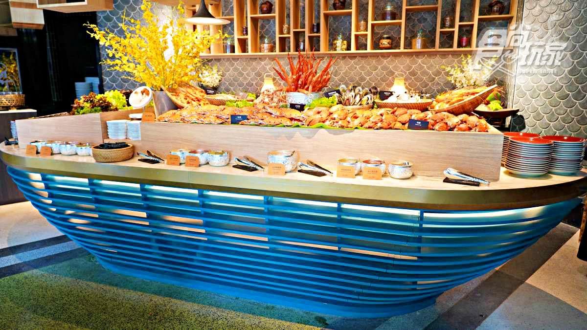 最強泰式Buffet「泰市場」回歸！近百道泰料吃到飽，週末限定泰國蝦、榴槤披薩