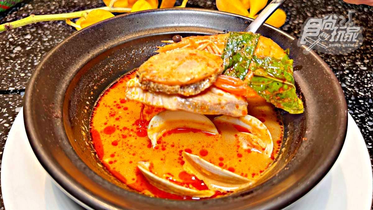 最強泰式Buffet「泰市場」回歸！近百道泰料吃到飽，週末限定泰國蝦、榴槤披薩