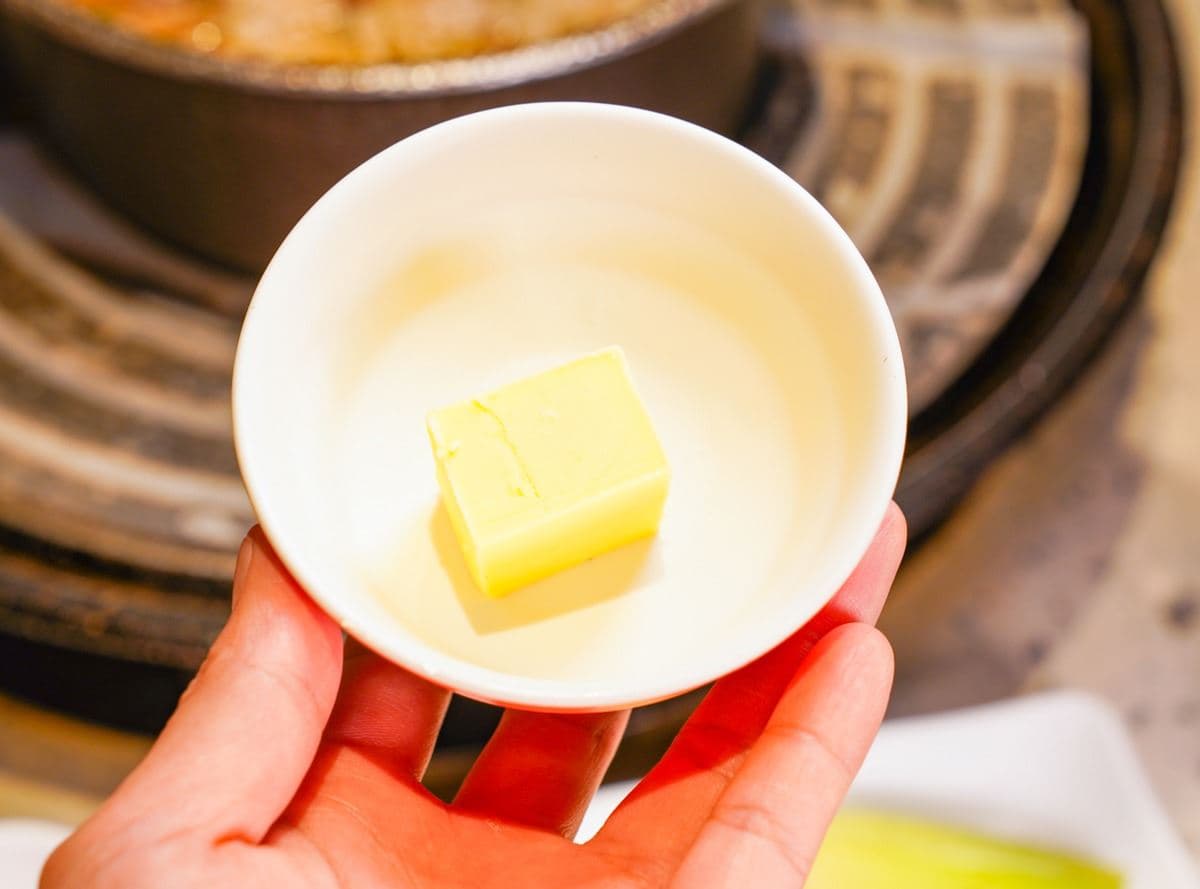56年回憶掰了!高雄「火烤兩吃始祖」將熄燈,搶吃銷魂奶油燒肉、洋蔥石頭鍋 56年回憶掰了!高雄「火烤兩吃始祖」將熄燈,搶吃銷魂奶油燒肉、洋蔥石頭鍋
