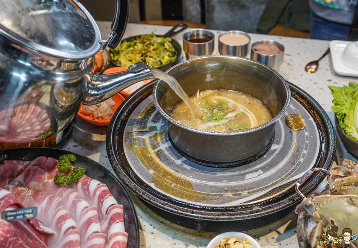 56年回憶掰了!高雄「火烤兩吃始祖」將熄燈,搶吃銷魂奶油燒肉、洋蔥石頭鍋 56年回憶掰了!高雄「火烤兩吃始祖」將熄燈,搶吃銷魂奶油燒肉、洋蔥石頭鍋