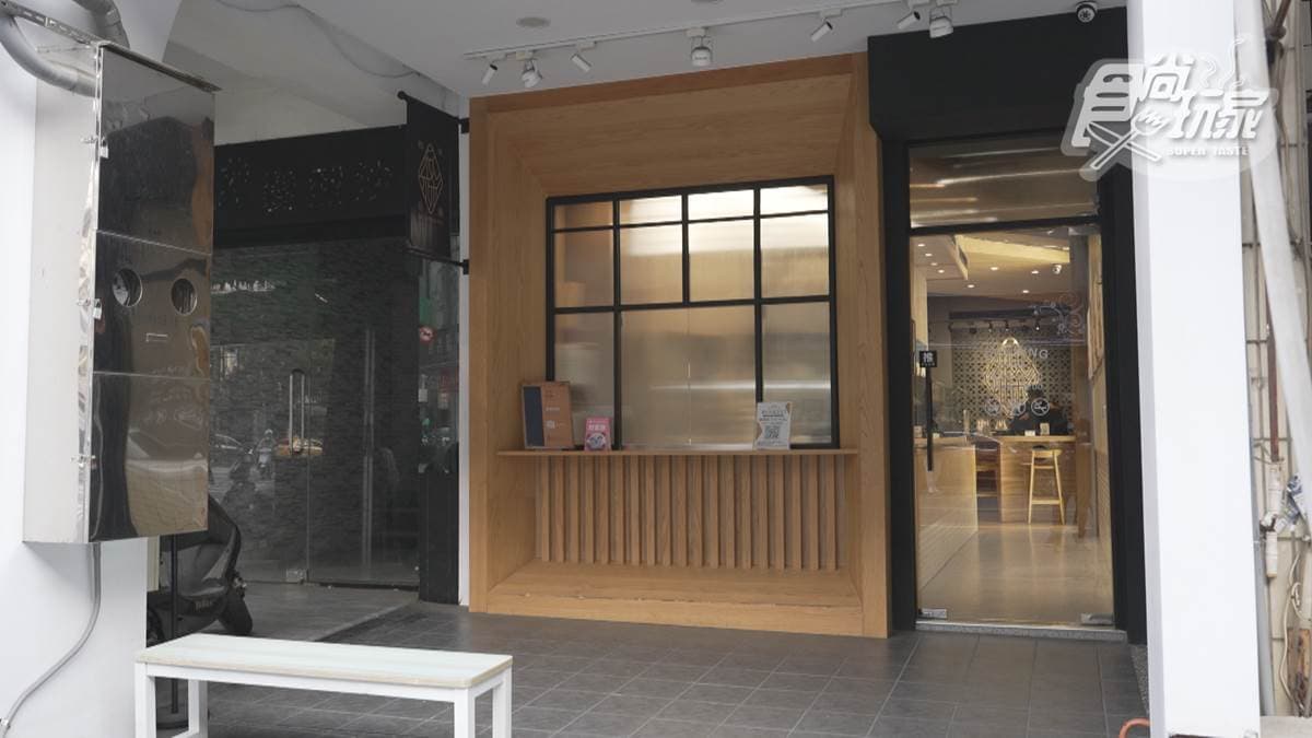 「和林拾麵」在高雄市左營區的富民路上。