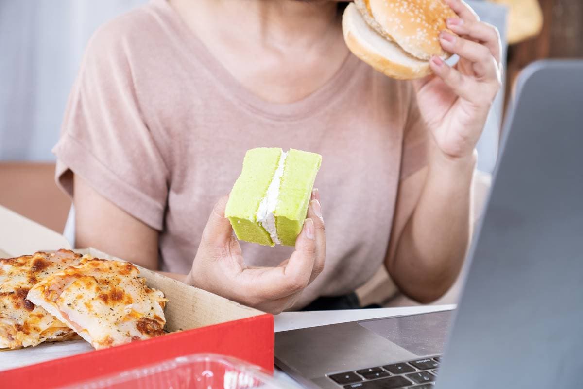 「太忙不吃飯、少量多餐」也瘦不了!醫師破解「吃很少卻不瘦」的減肥真相 「太忙不吃飯、少量多餐」也瘦不了!醫師破解「吃很少卻不瘦」的減肥真相