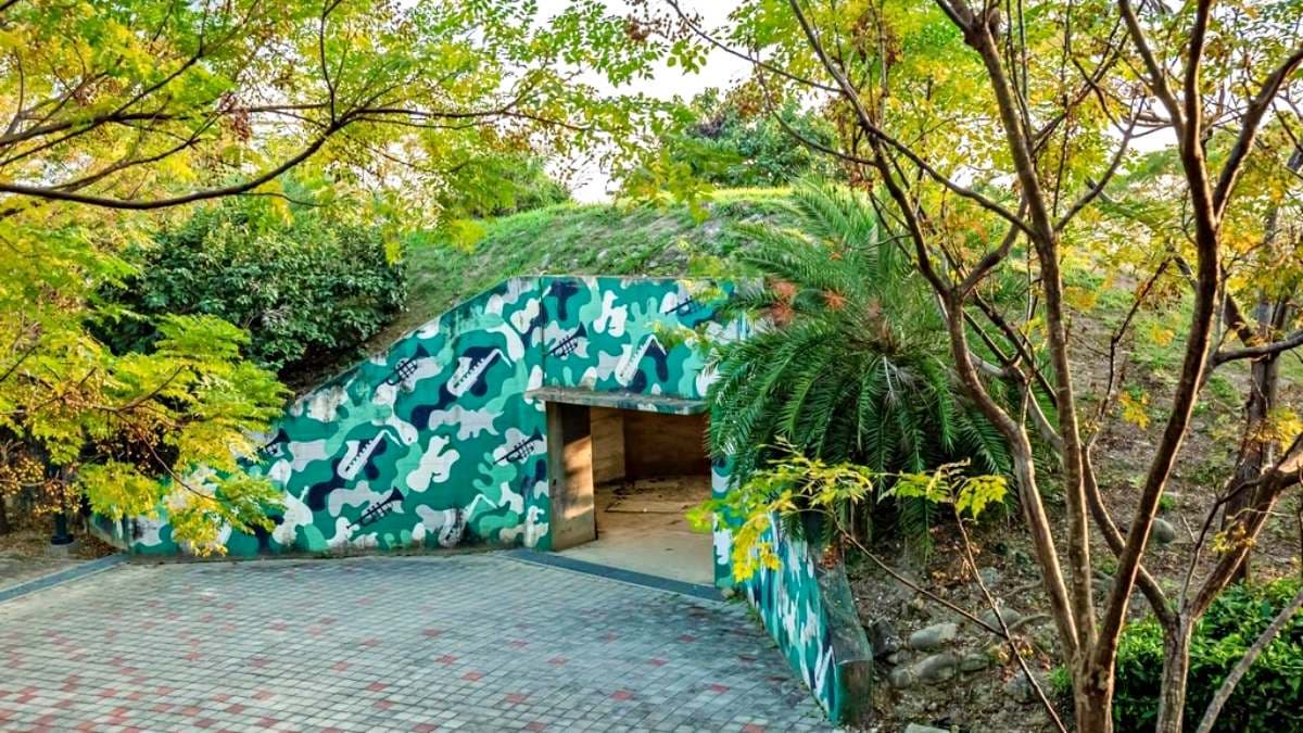 沿途還會經過「迷彩風」碉堡遊戲區。（圖片來源：愛伯特吃喝玩樂全記錄）