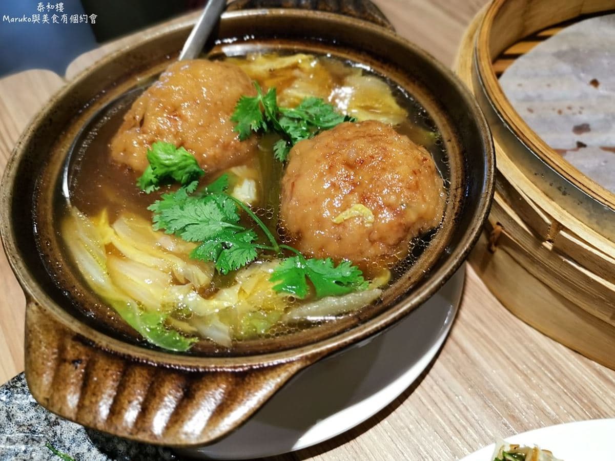 傳承三代「正宗酸菜白肉鍋」超有料!海鮮+雞湯精華鮮美酸香,必點爆汁湯包 傳承三代「正宗酸菜白肉鍋」超有料!海鮮+雞湯精華鮮美酸香,必點爆汁湯包