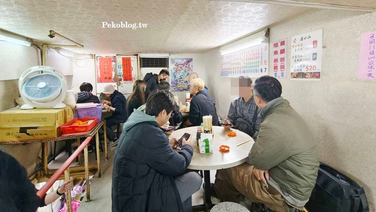店面是樓中樓設計，有２層用餐空間。（圖片來源：PEKOのSimple Life）