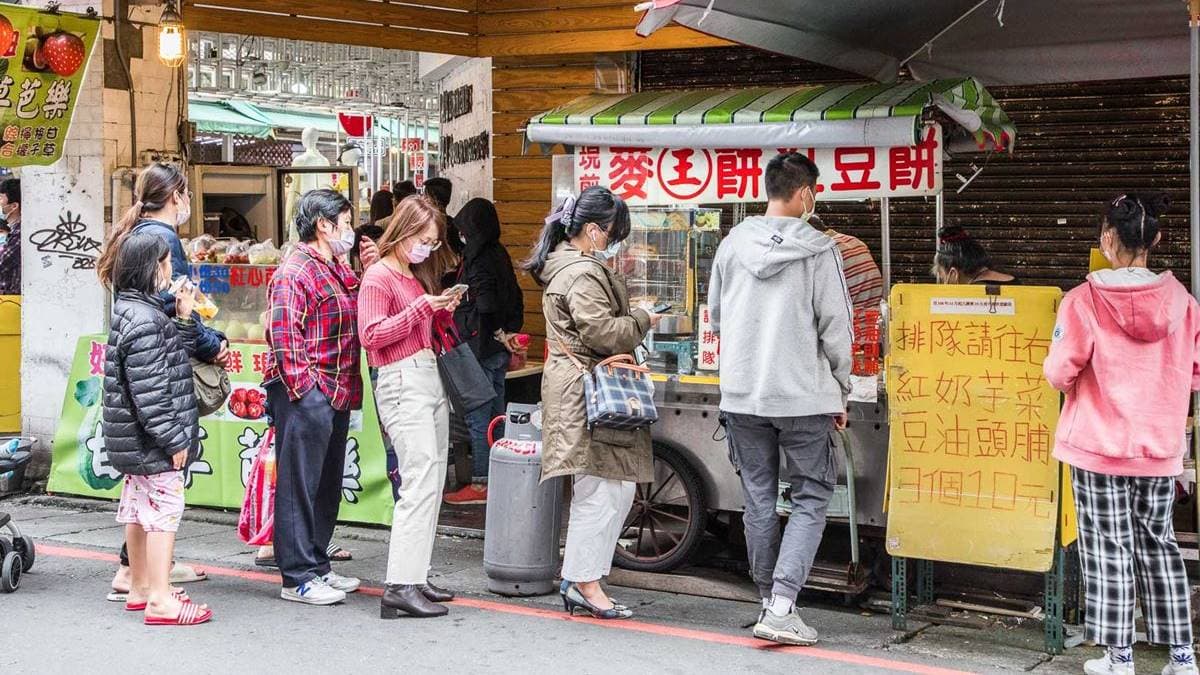 擺攤地點位在中壢區建國路的中平商圈內。（圖片來源：大手牽小手，玩樂趣）