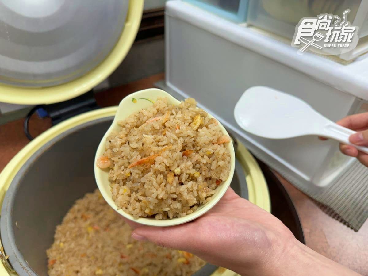 200元飽到天靈蓋!板橋「高CP值鐵板燒」附自助吧吃到飽,免費夾主食、甜品 200元飽到天靈蓋!板橋「高CP值鐵板燒」附自助吧吃到飽,免費夾主食、甜品
