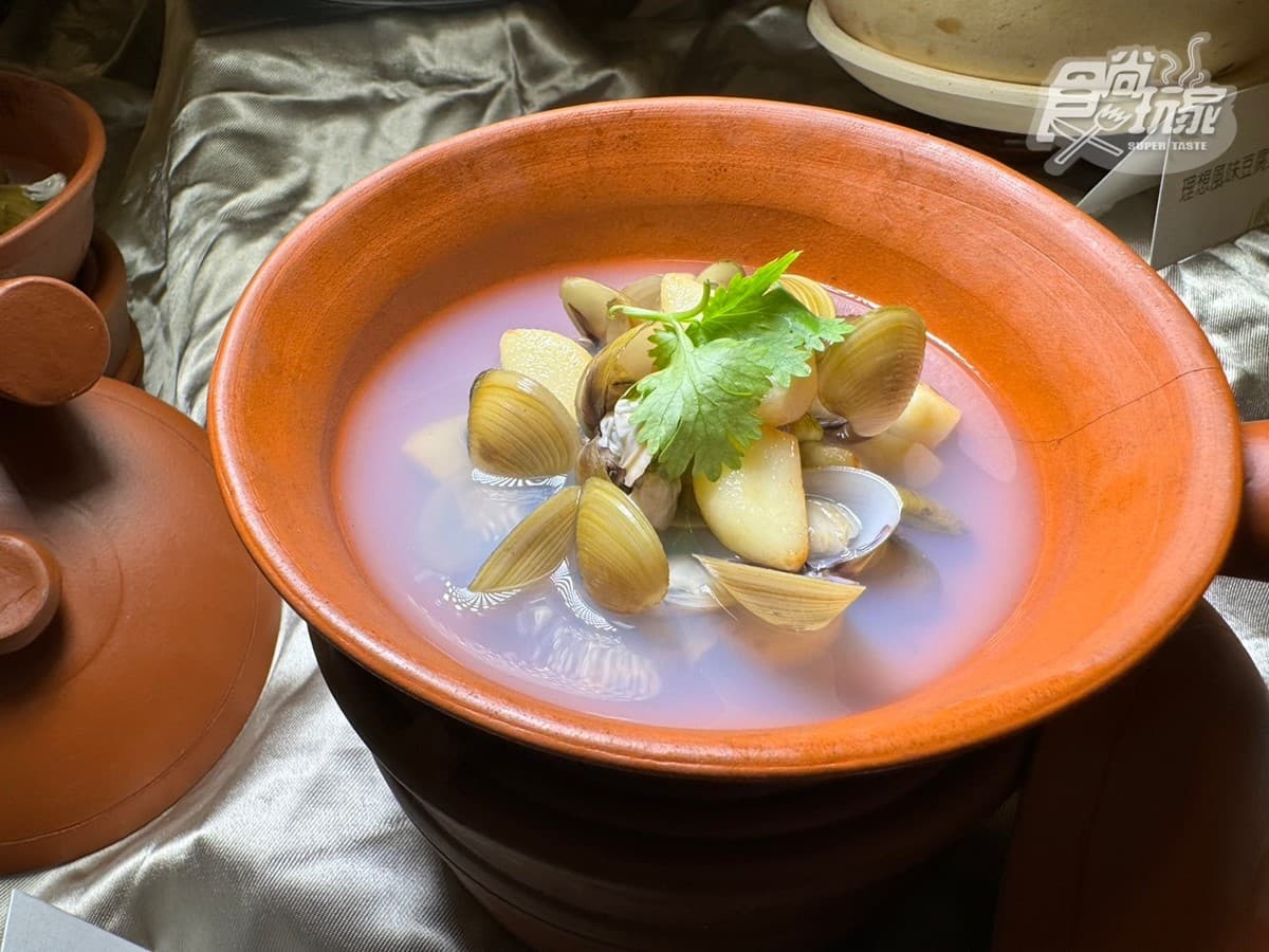 秒飛西班牙！全台唯一獲「世界百大飯店」，250公頃園區遊運河、啖花東物產