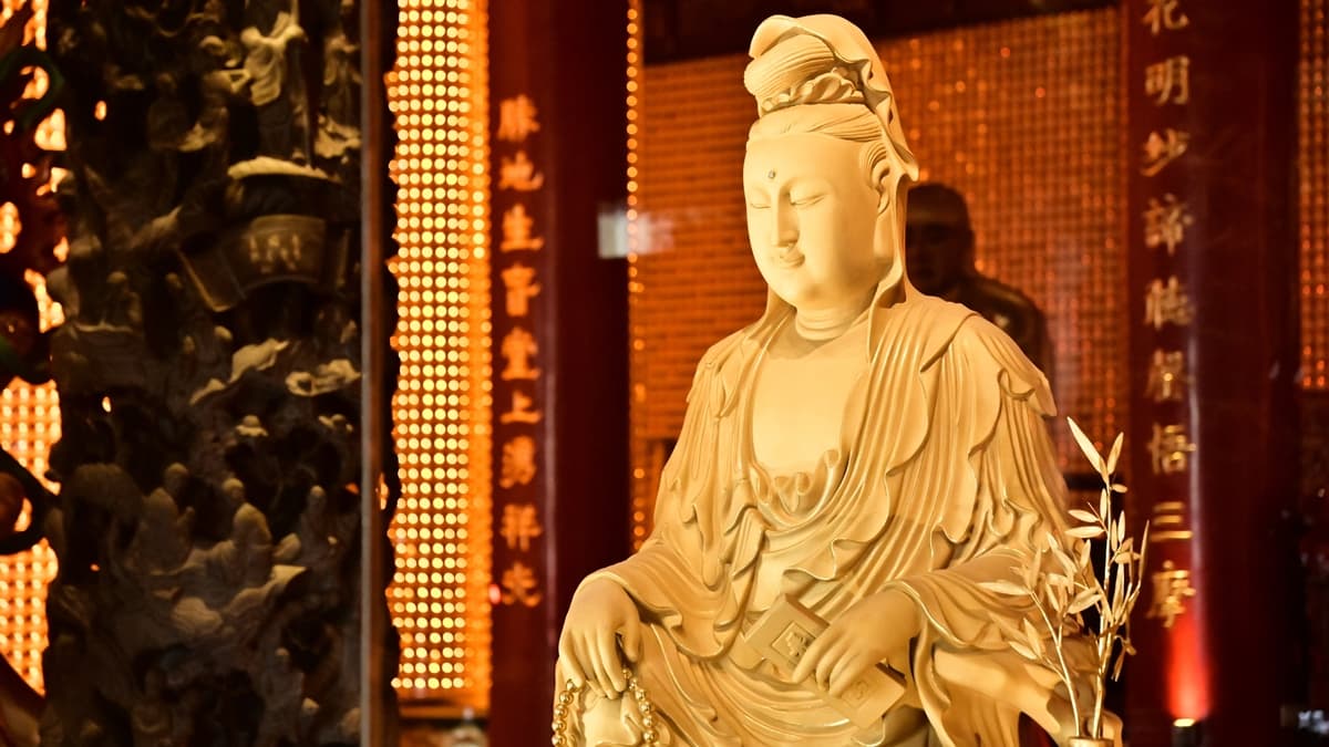 3/28觀世音菩薩生日快樂!拜拜6禁忌、最佳時辰曝,3生肖快拜財運旺整年
